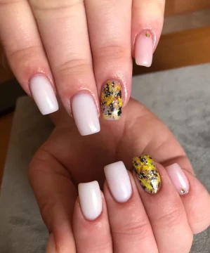 Aplic unghii cu gel și oja semipermanenta